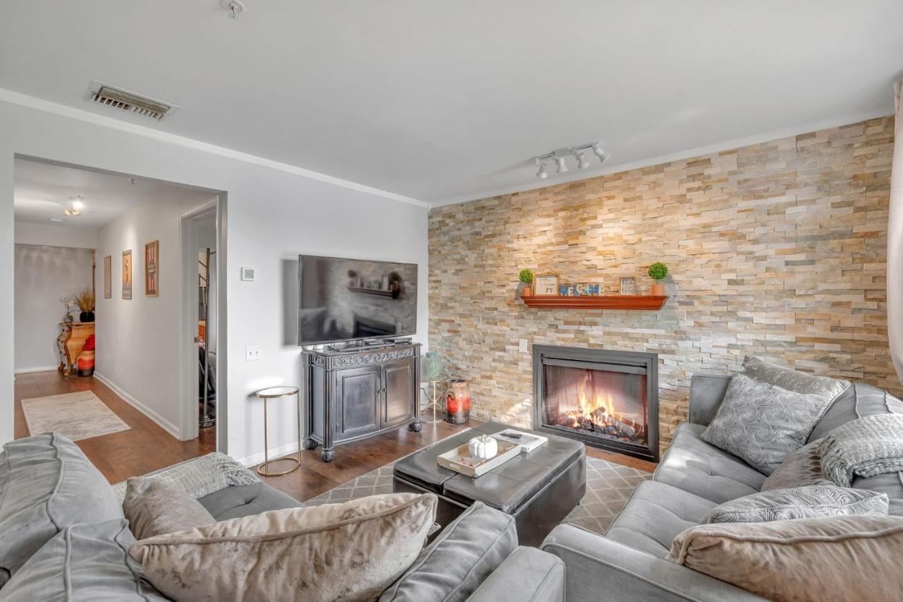 Nash Gold Private Condo - 2Bed, 2Bath, Sleep 6, 25 Min Walk To Broadway And All Nashville Attractions, Pool, Gym Zewnętrze zdjęcie
