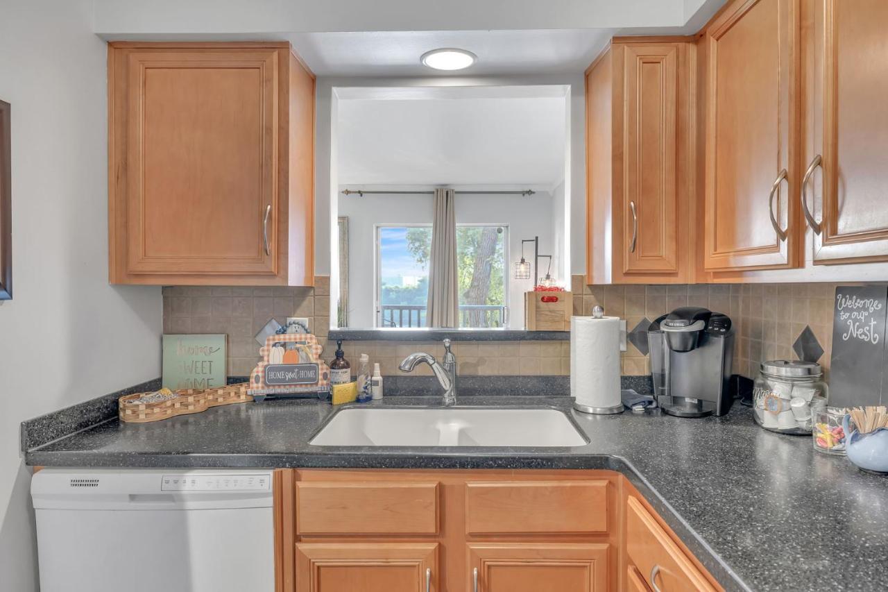 Nash Gold Private Condo - 2Bed, 2Bath, Sleep 6, 25 Min Walk To Broadway And All Nashville Attractions, Pool, Gym Zewnętrze zdjęcie